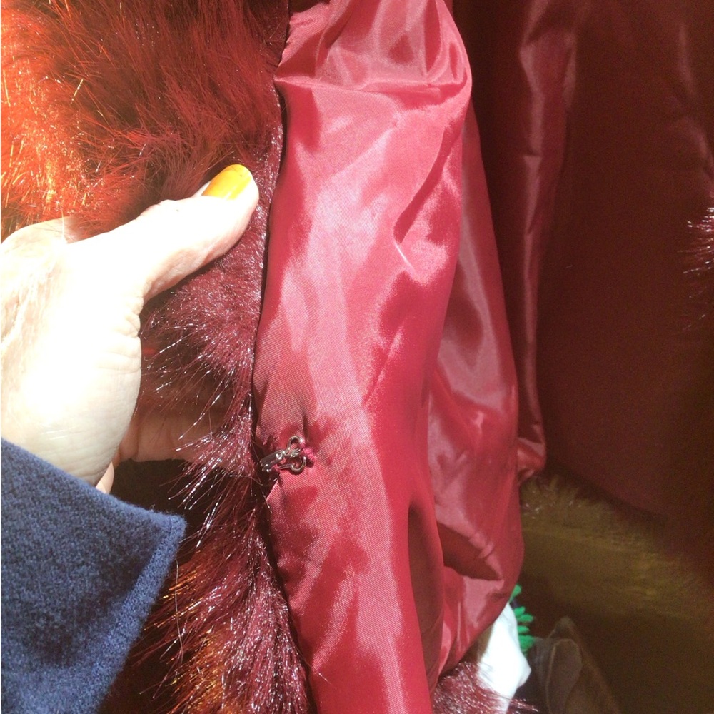 SALE! Luxurious Faux Fur Coat in Rich Burgundy - Picture 6 of 6